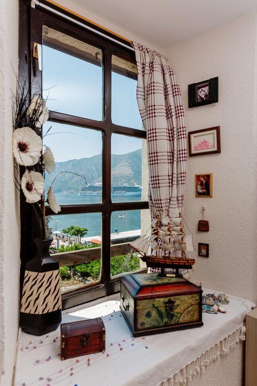 Celine'S Place By The Sea Kotor Eksteriør bilde