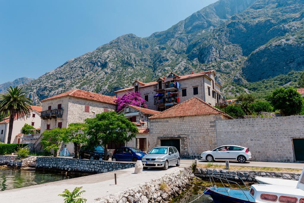 Celine'S Place By The Sea Kotor Eksteriør bilde